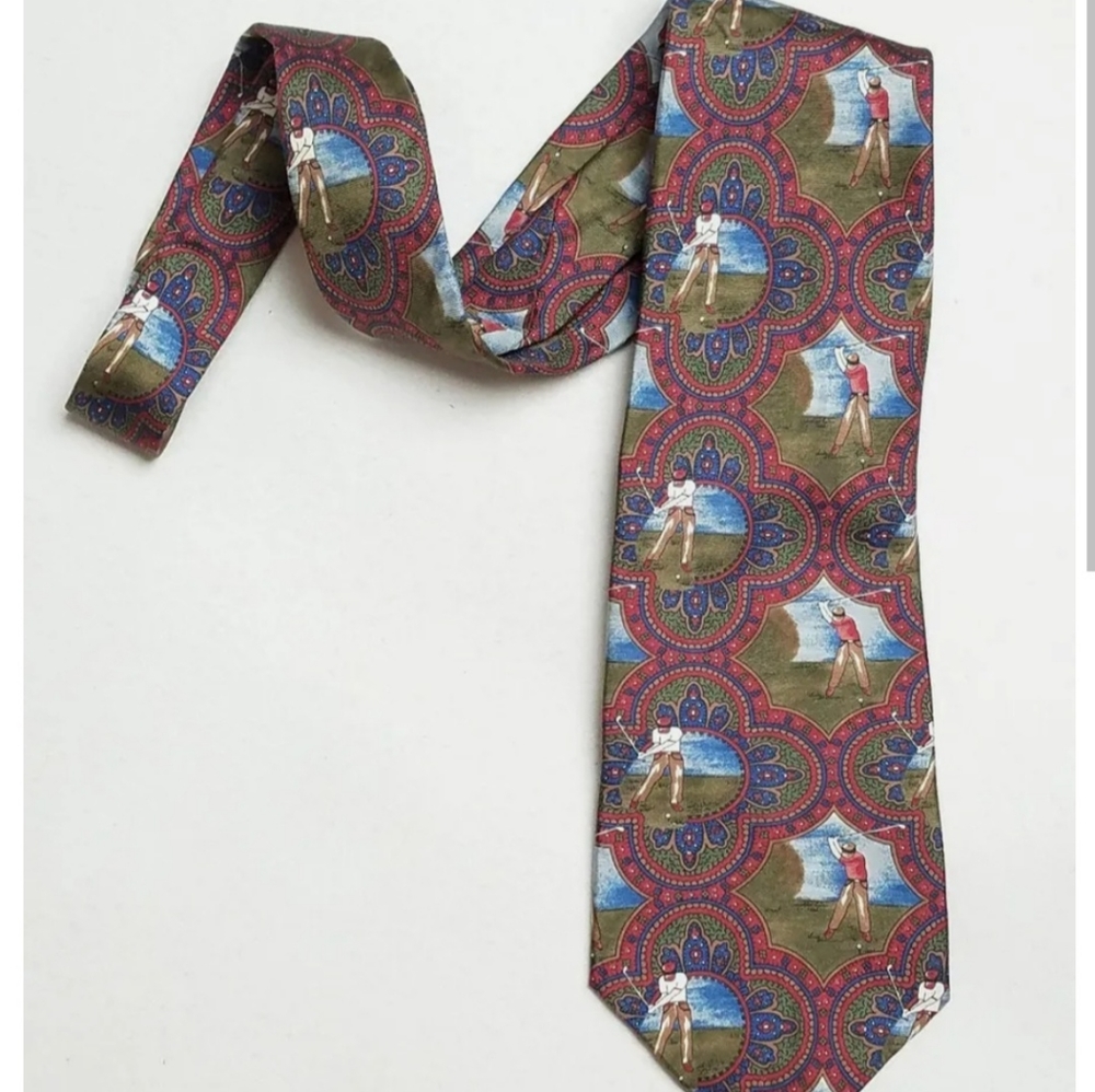 Vintage 100% Silk Golf theme tie